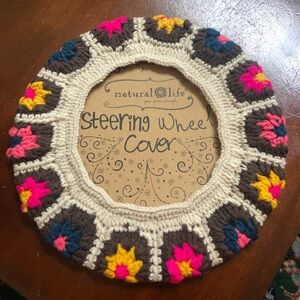 NATURAL LIFE Vibrant Crochet Wheel Cover